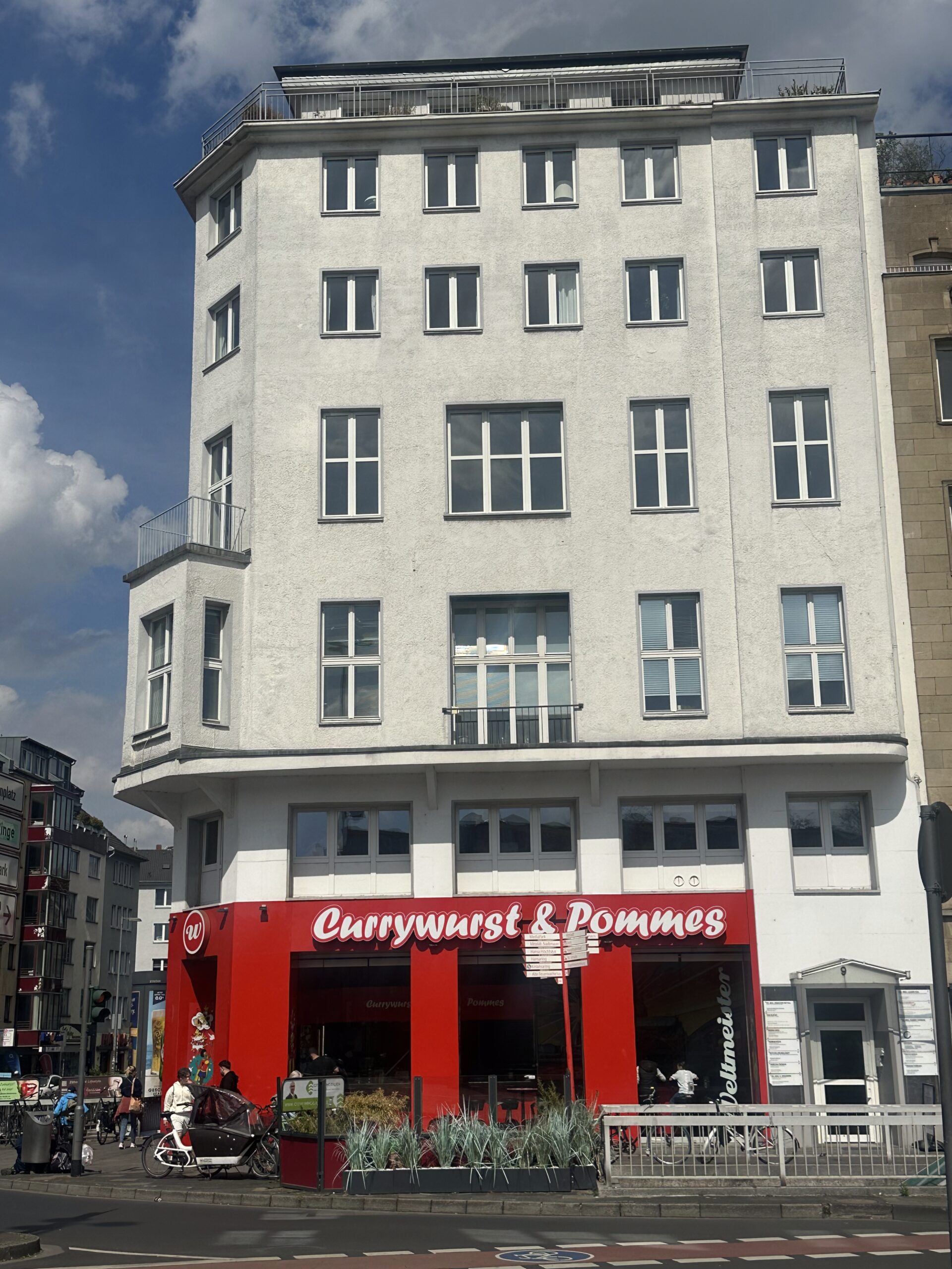 Agnesviertel – Praxis/Büro mit Domblick!