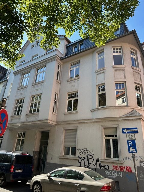 Wohnen und Arbeiten – ideal für Selbstständige – mit eigenem Garten -komplett modernisiert!